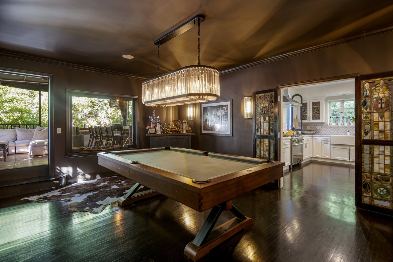 1930 Laurel Canyon Blvd, Hollywood Hills 