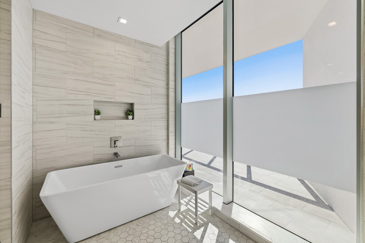 5120 MARINA WAY #8804