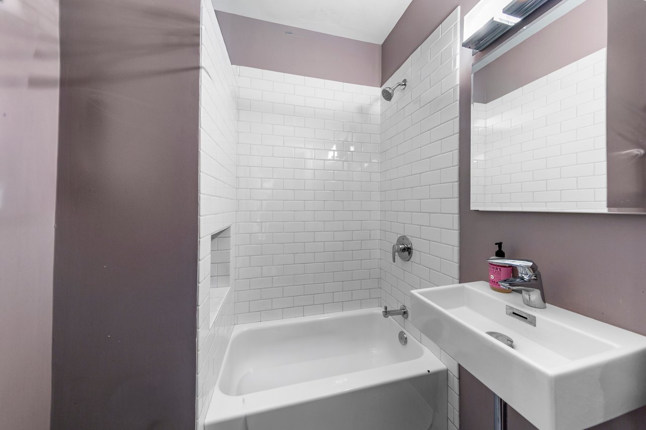 415 W Aldine Ave Unit 2A