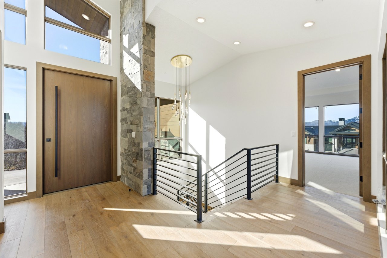 11004 N Wrangler Circle