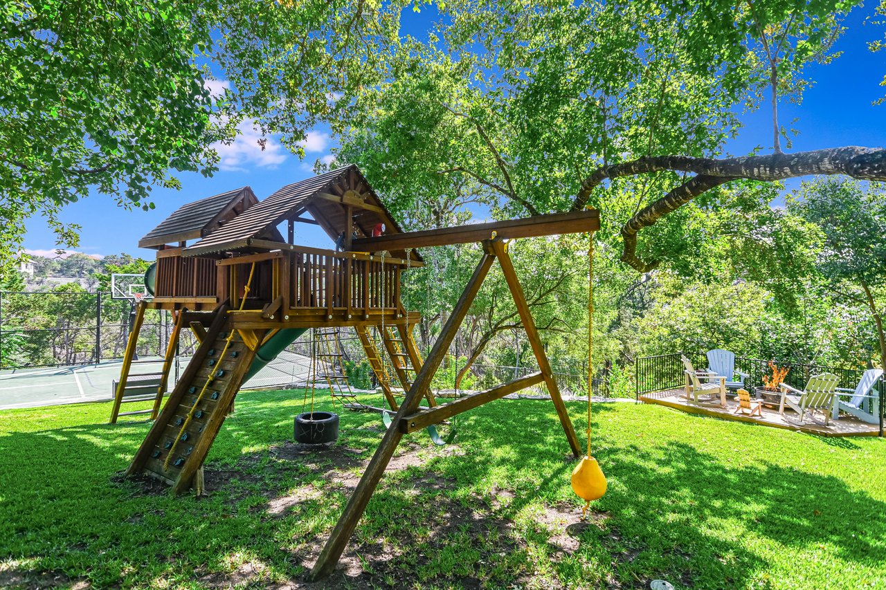 2201 Far Gallant Dr