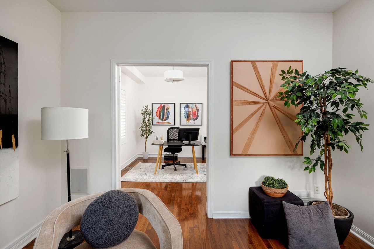 2202 Brookhaven Crescent