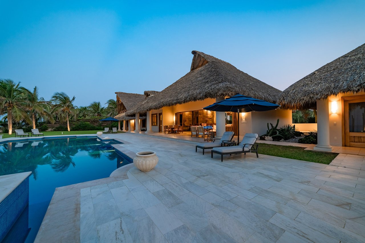 6 Bedroom, Villa, Casa Palmarena