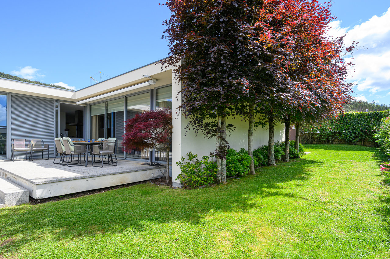 Luxury Two-Story Home in Braga