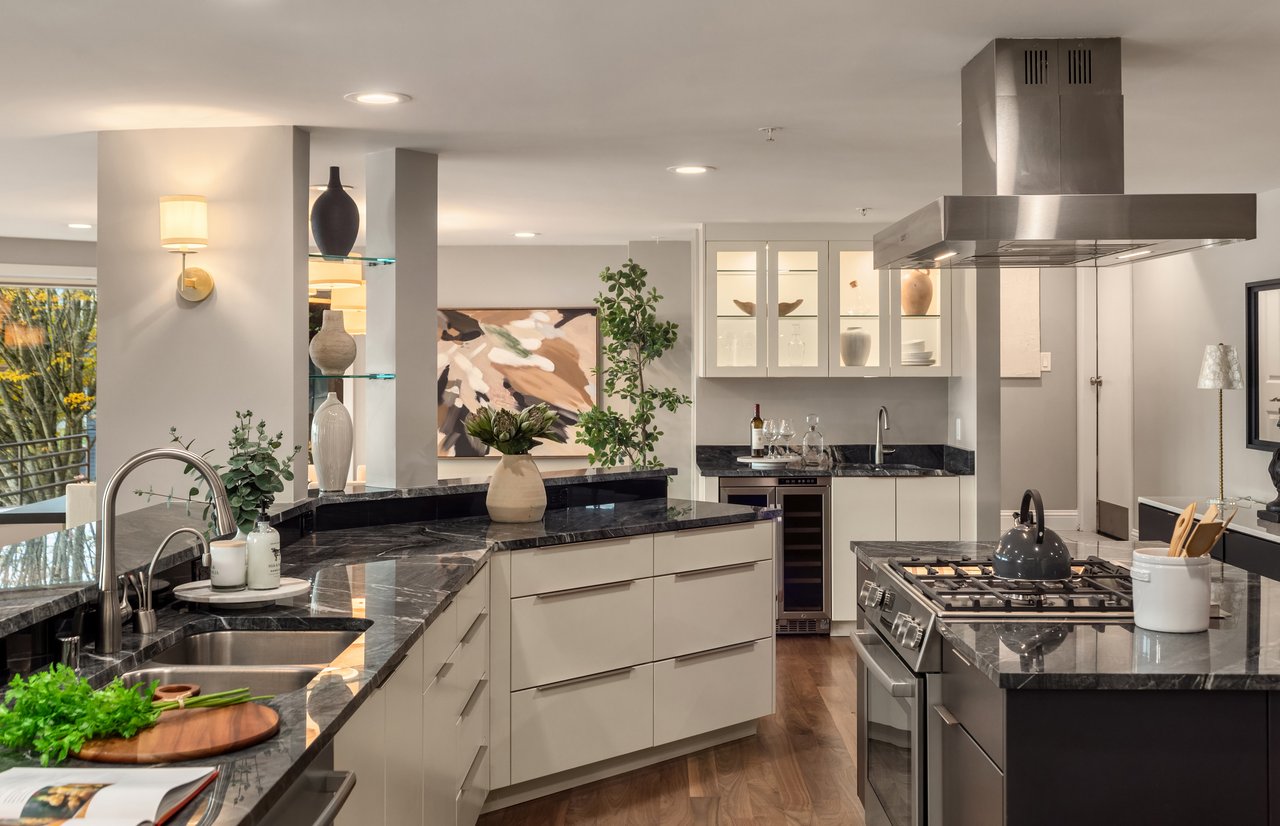 4511 Lake Washington Boulevard NE Unit: 2