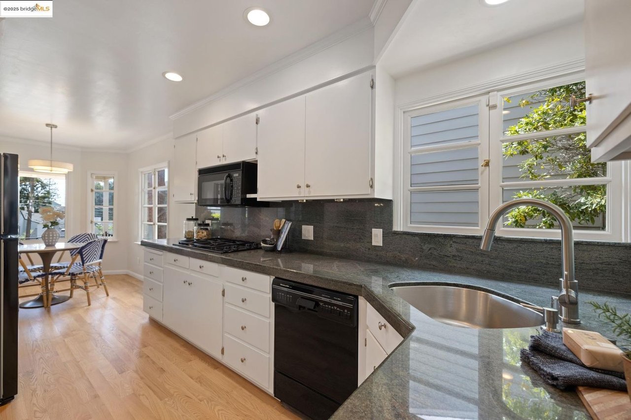 492 Florence Ave