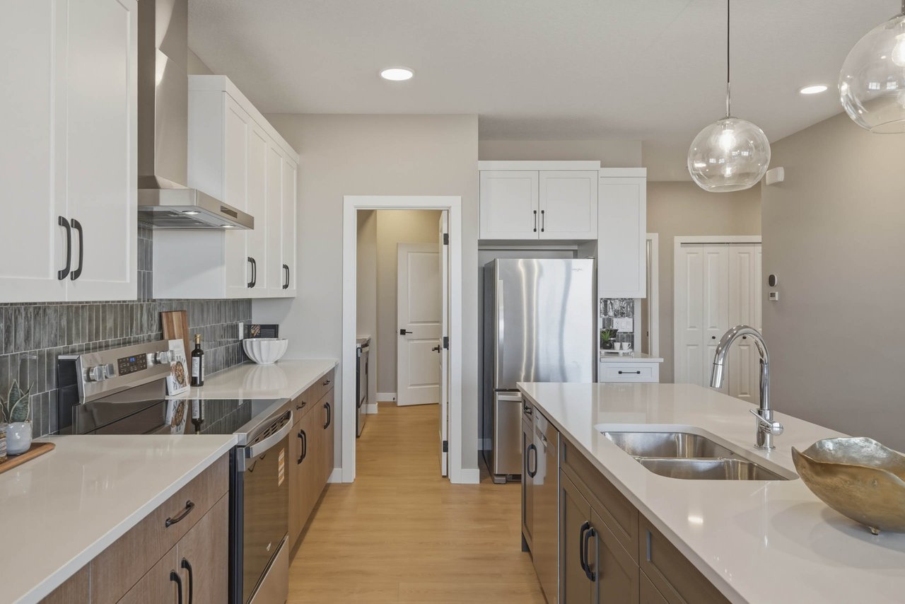 135 Belvedere Crescent SE