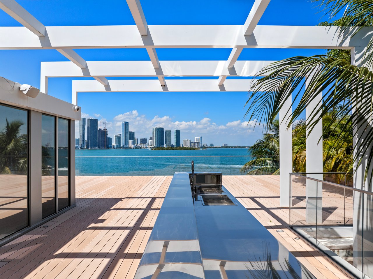 Mansion on N Venetian Way