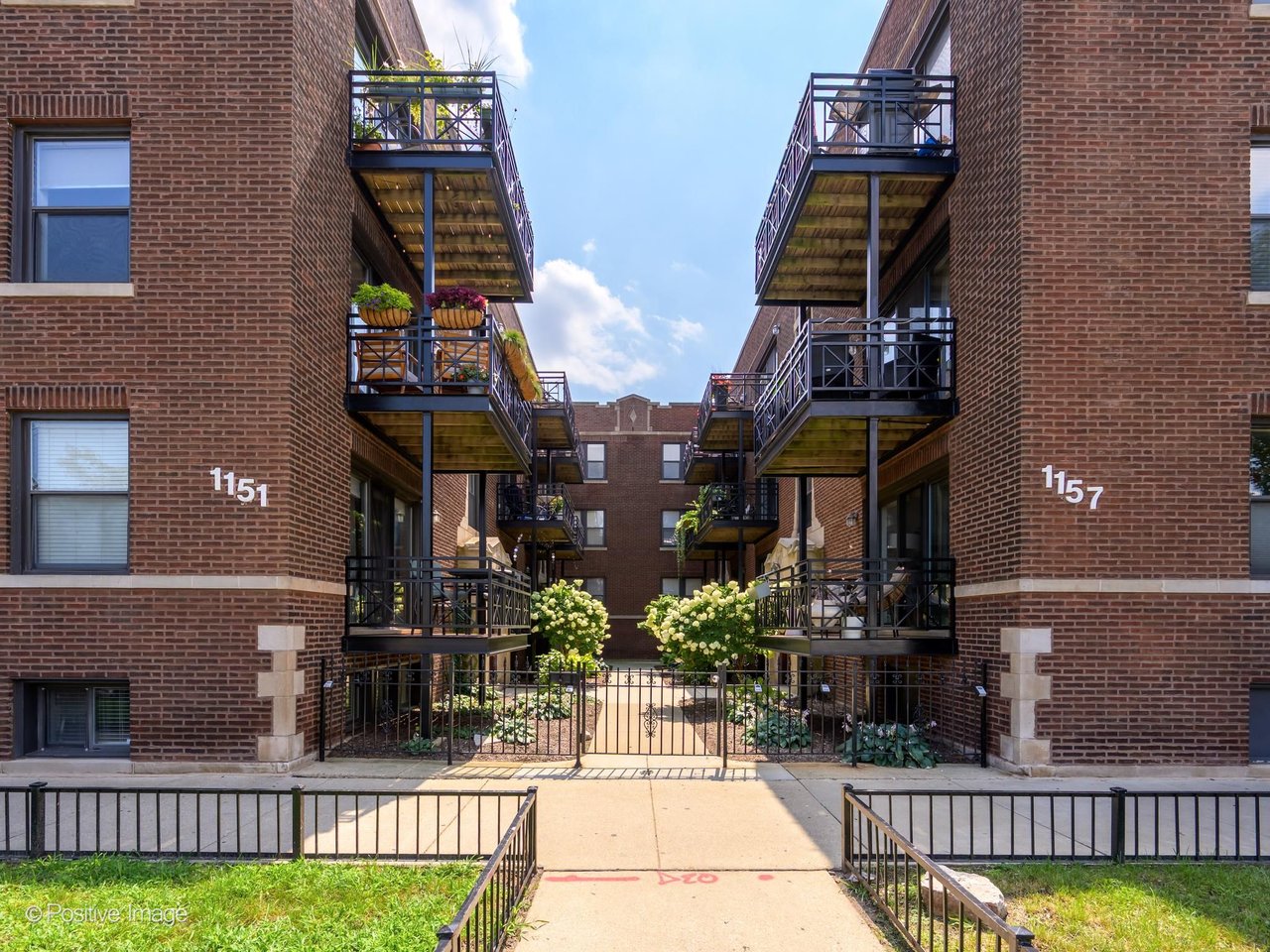 1151 W Grace Unit 1S