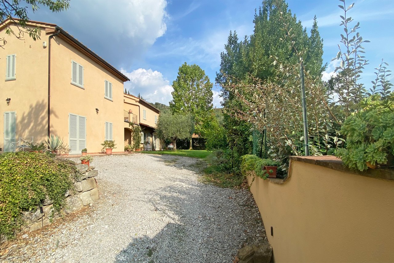 Delightful country house for sale in Castiglion Fiorentino, Arezzo