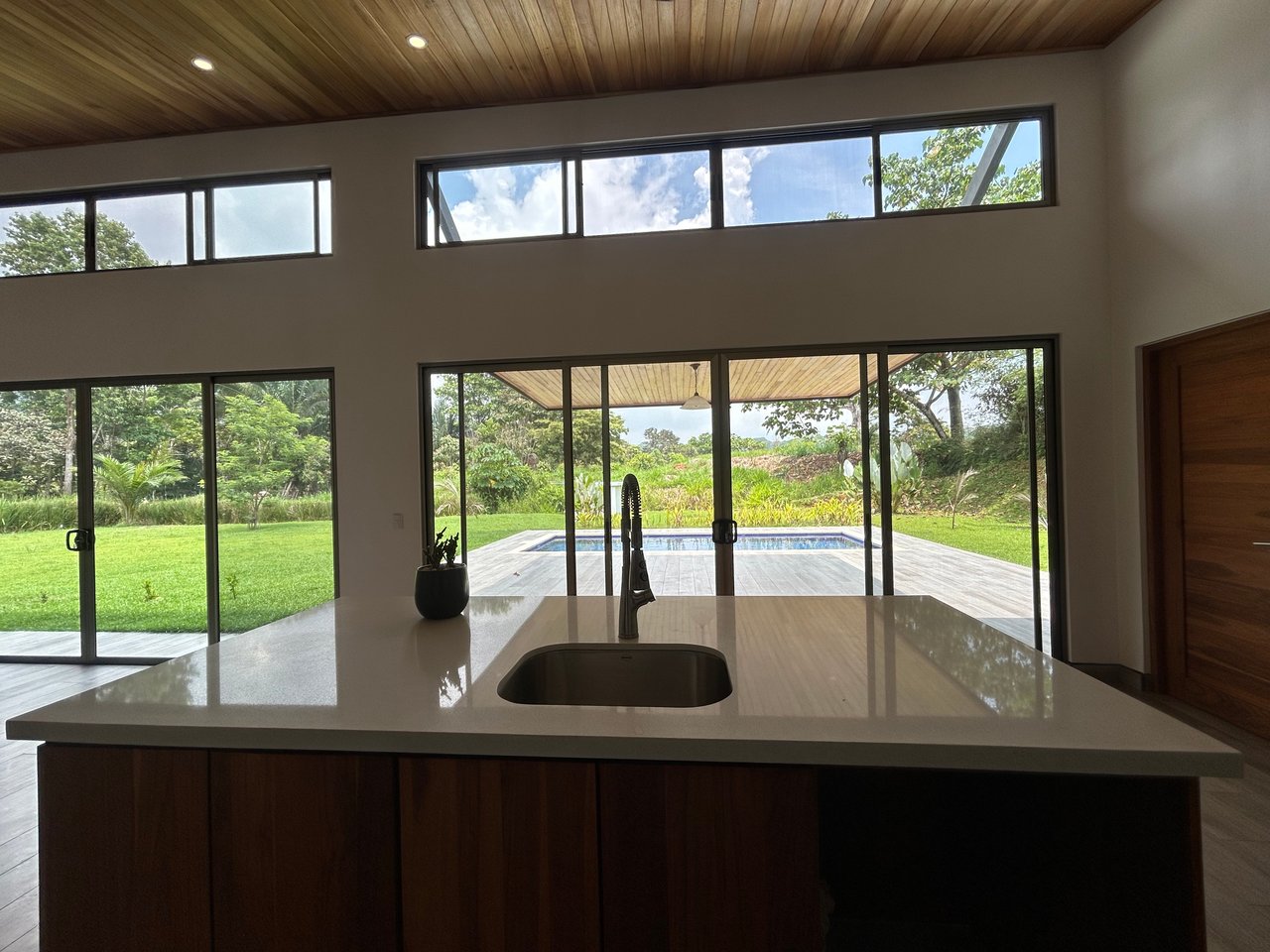 Modern Homes for Sale in Ojochal – El Tucán Paradise | Gated Community Costa Rica