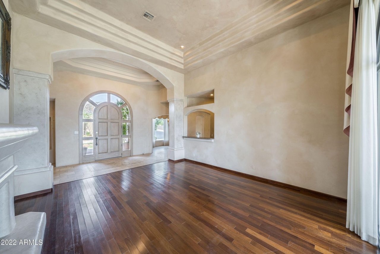12077 E Laurel Lane
