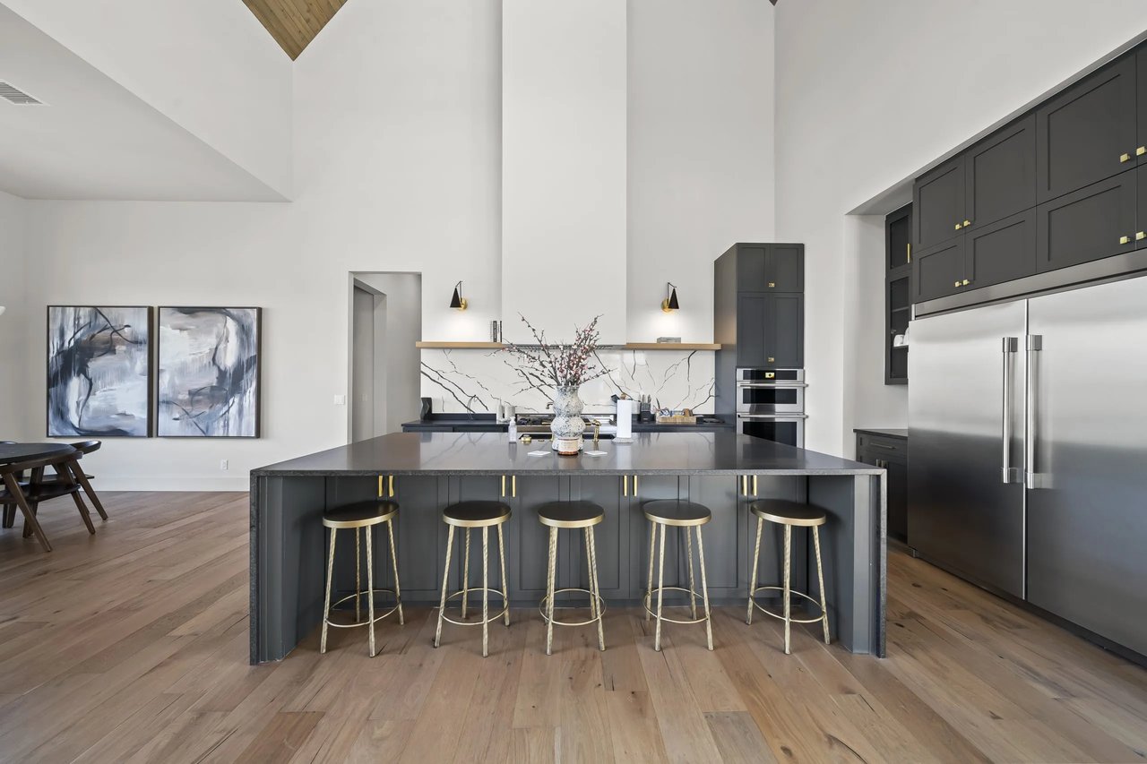 The Place to Stay at Grand Lake: Modern & Moody on Monkey Island - Wyatt Poindexter - The Agency