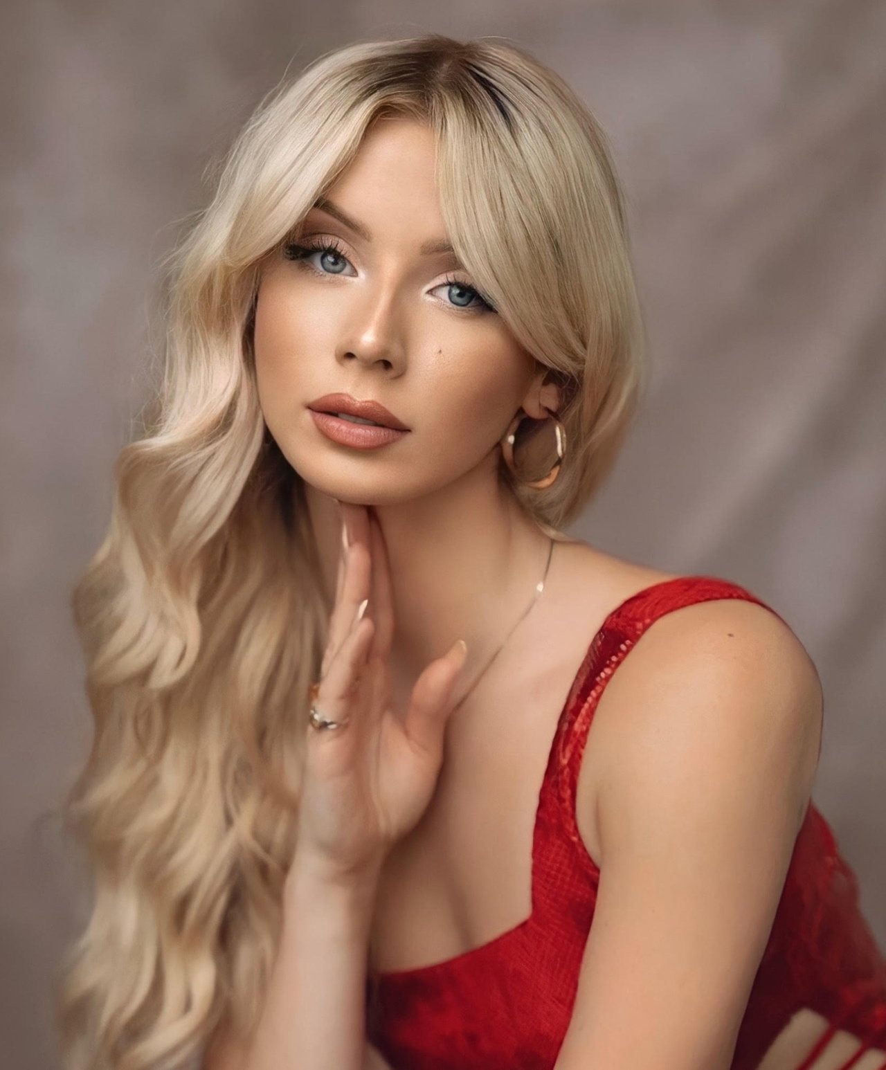 Amanda James