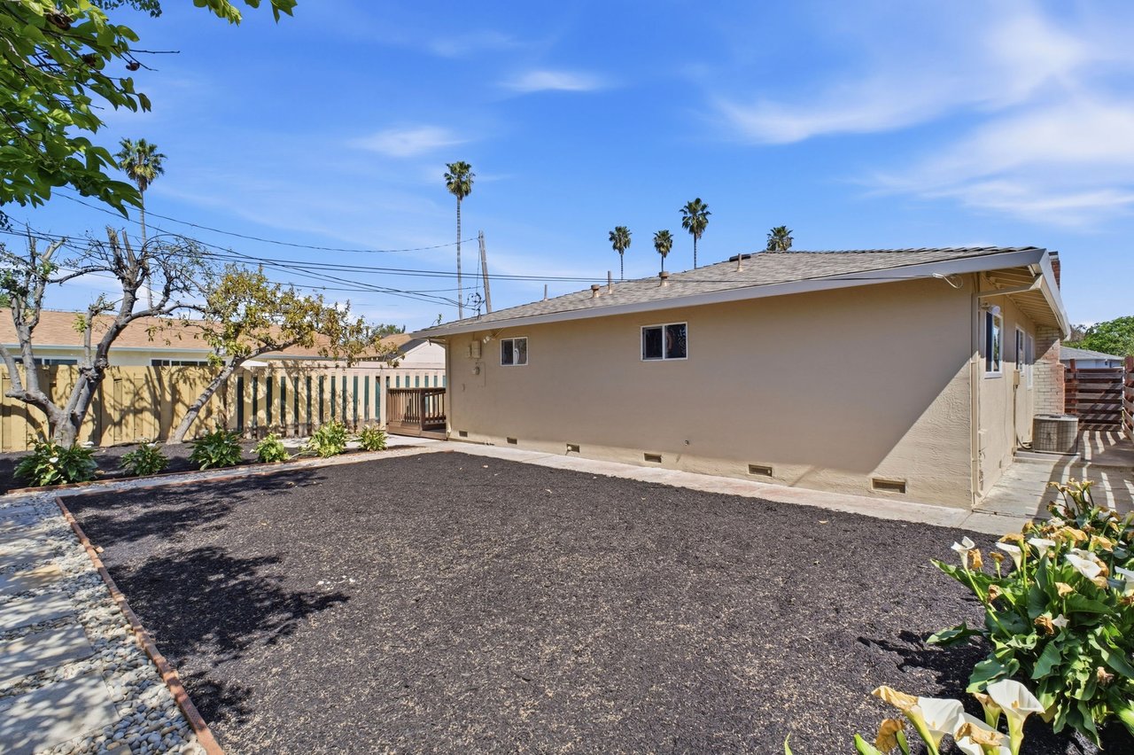 Turn Key Beauty in Sundale