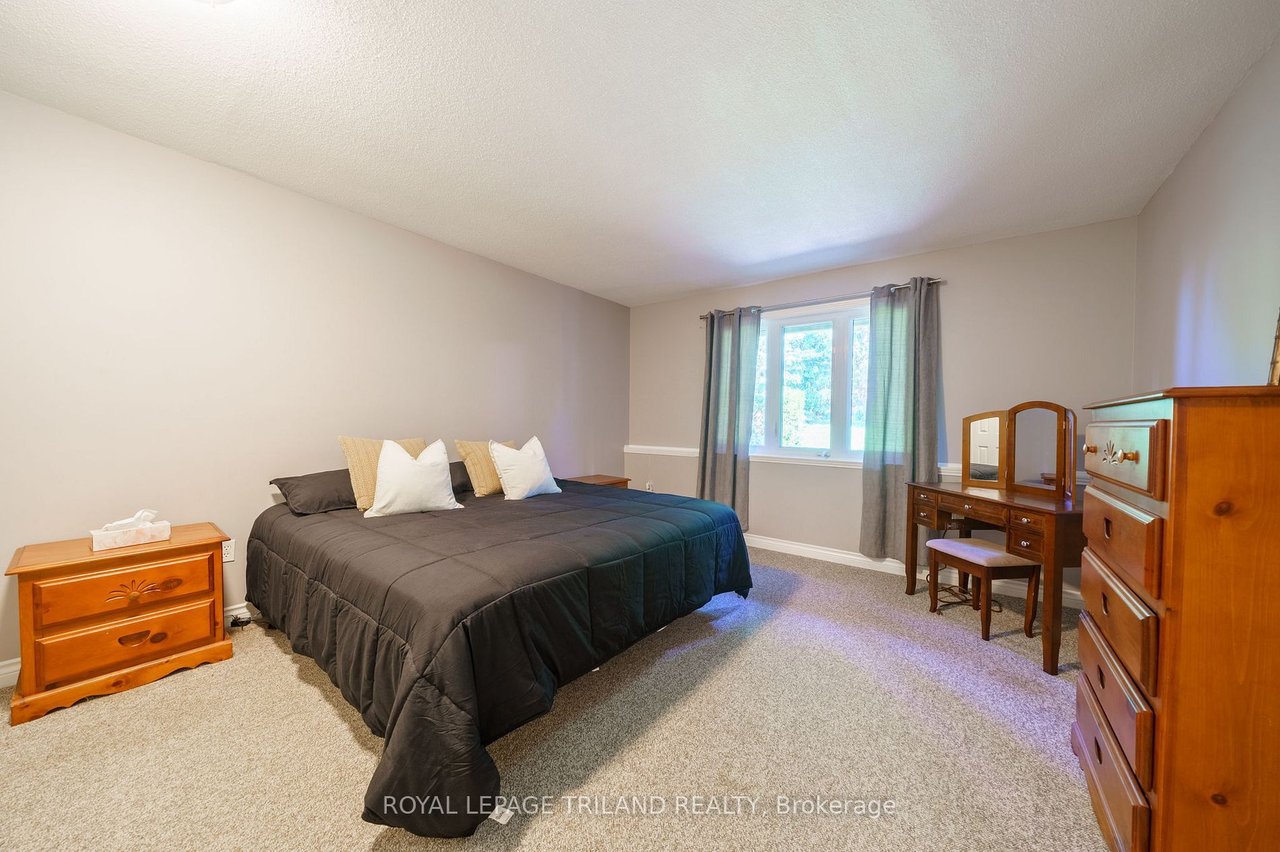 60 Rosecliffe Cres 12