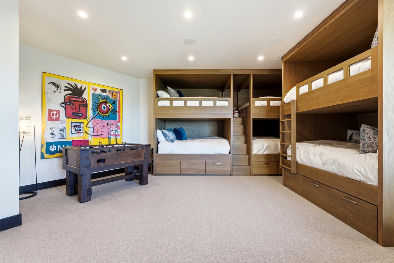 Top-of-Promontory Architectural Estate — Furnished & Turnkey - Front-Row Mountain Views