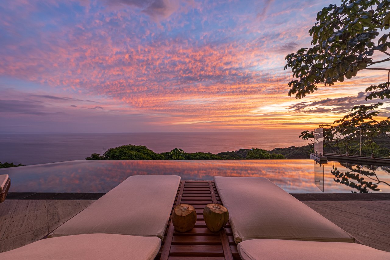 Luxury Estate in Escaleras - Incredible Ocean Views 5.5 Acres