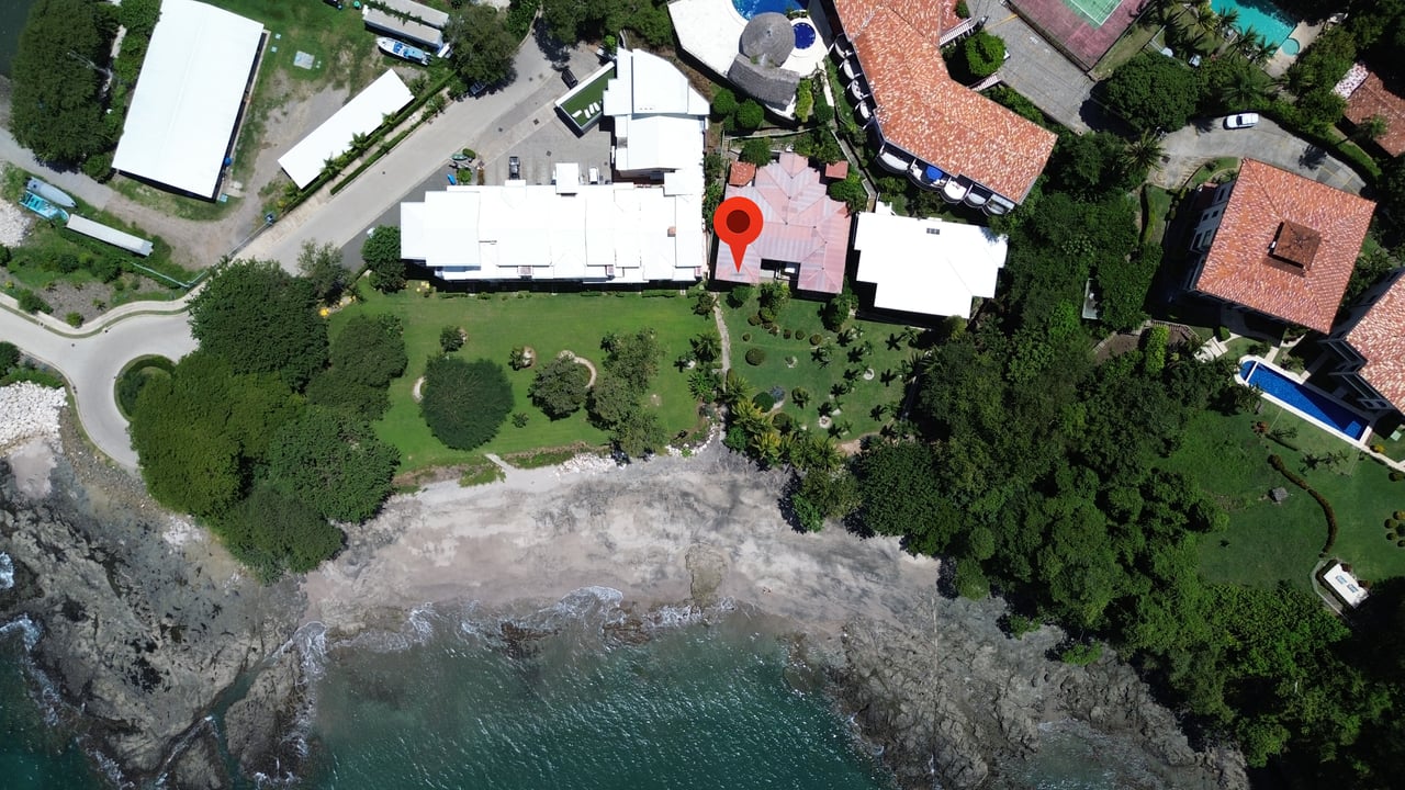 Flamingo Marina Cove 405 - Turnkey Beachfront Condo