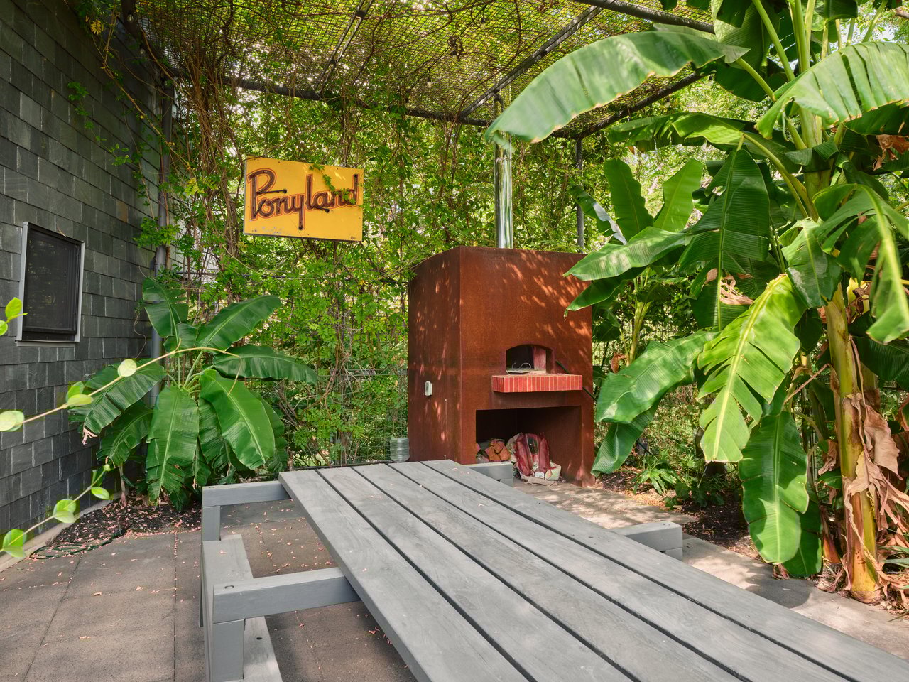 STRATFORD HILLS ARCHITECTURAL LANDMARK