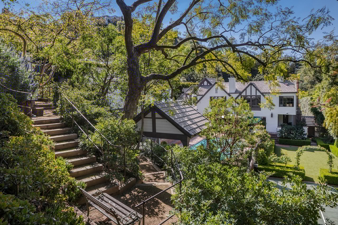 9541 Heather Rd, Beverly Hills