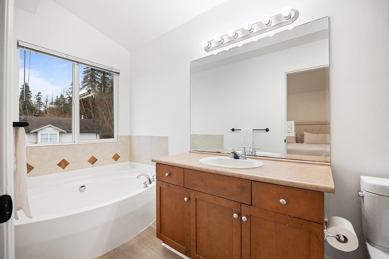24395 102 Ave