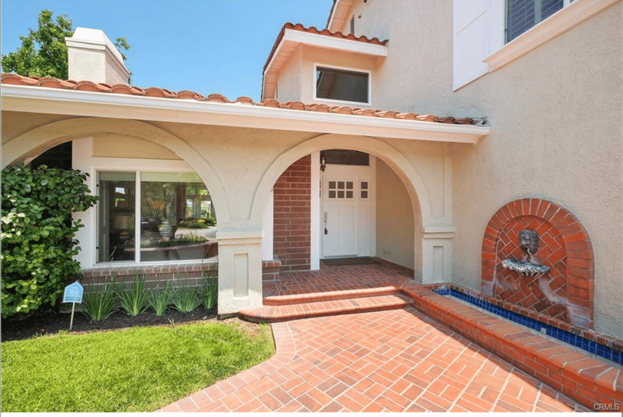 23921 Catbird Court