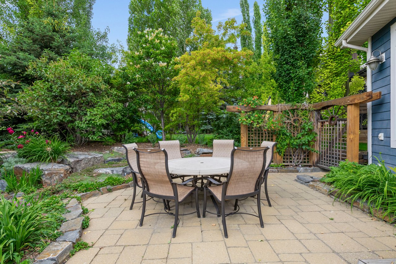 35 Tusslewood Drive NW