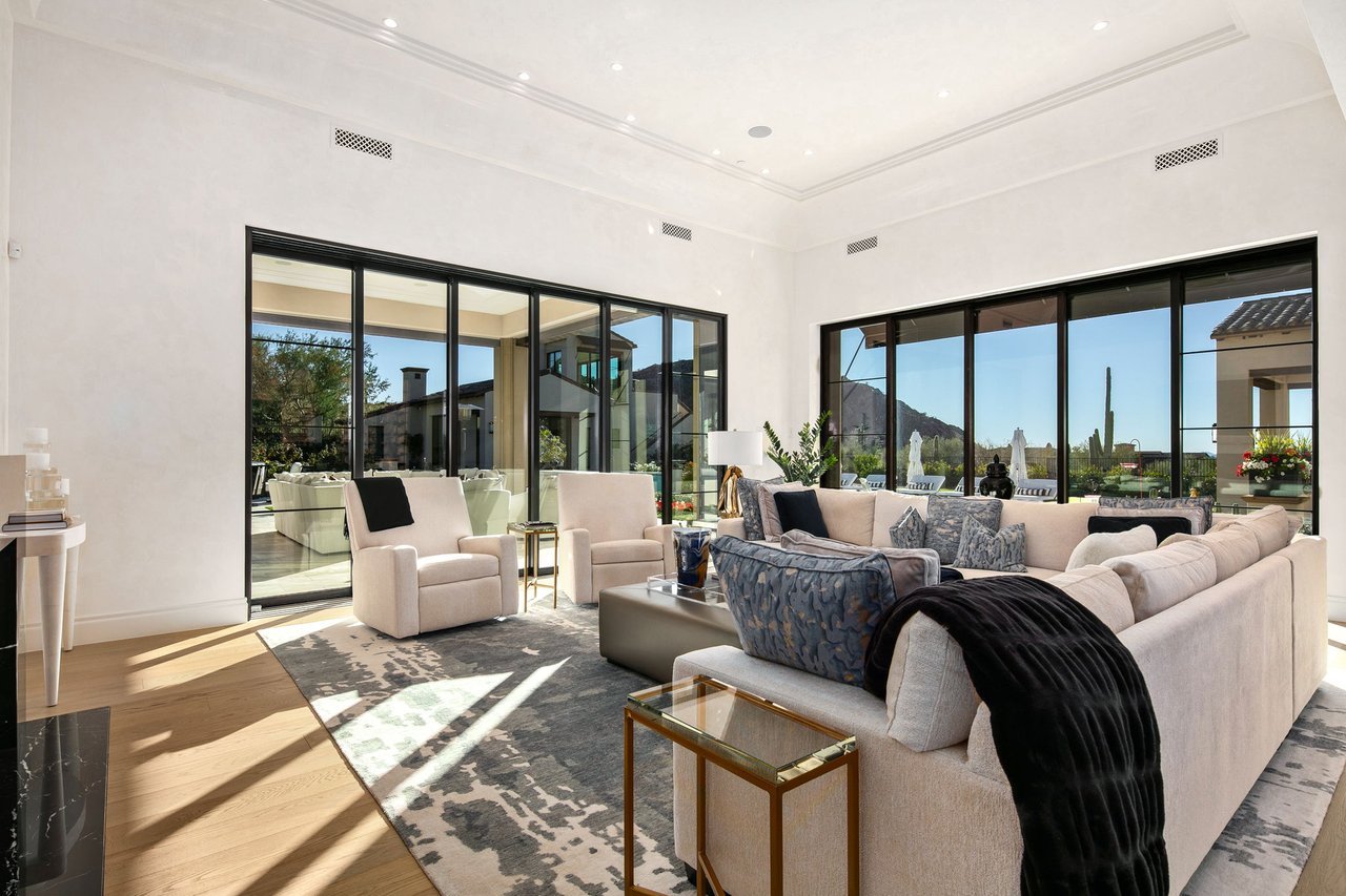 10927 E Windgate Pass Drive, 1519