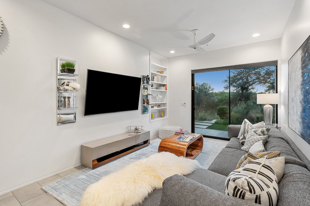 Modern Masterpiece in West Lake Hills