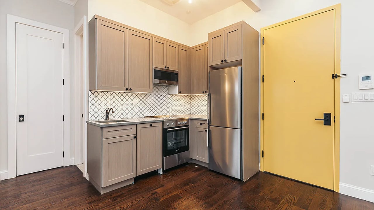 60-80 Myrtle Ave 3F