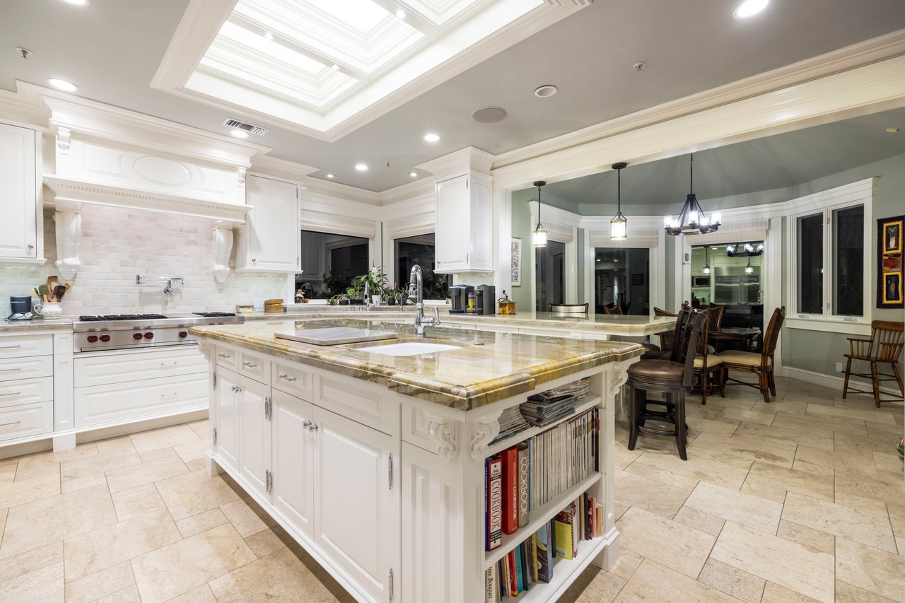 5163 Lakeview Canyon Road