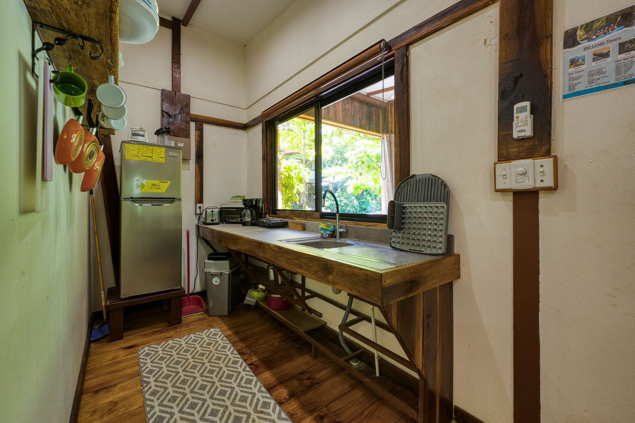 DOMINICAL HOTEL OR RETREAT WITH 11 RENTALS PLUS OWNER’S HOME