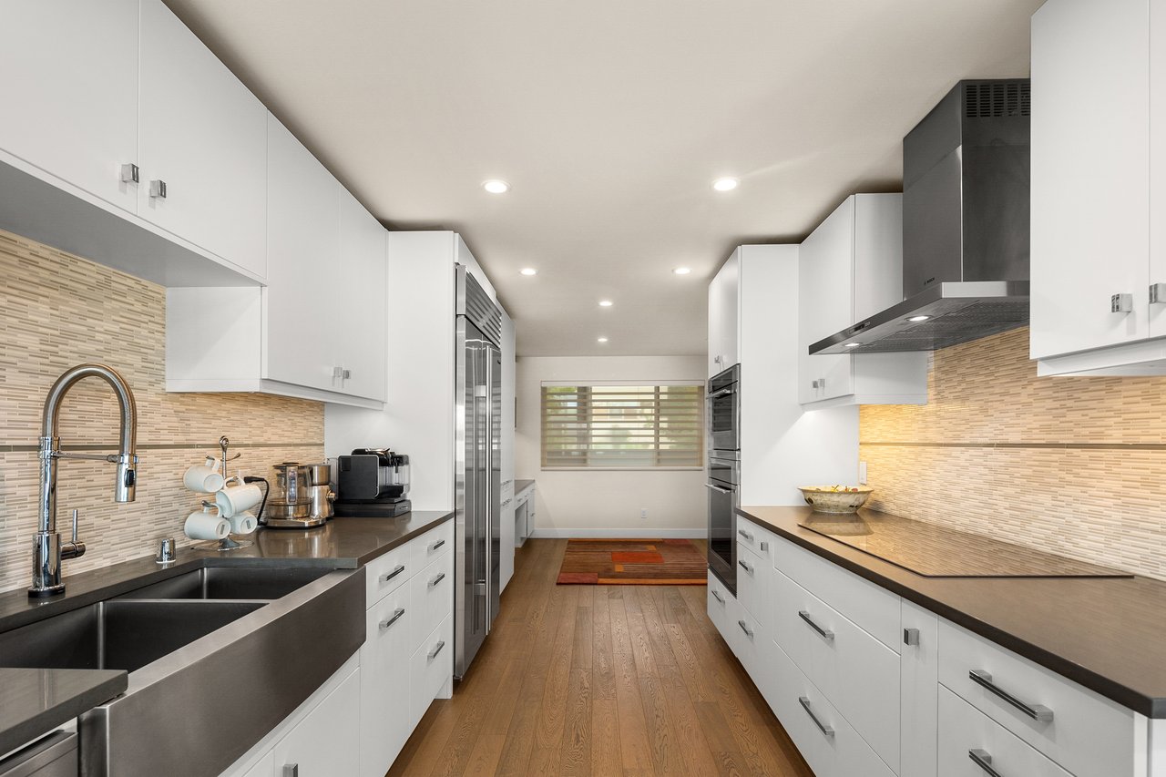 827 Lake Street S Unit: 205