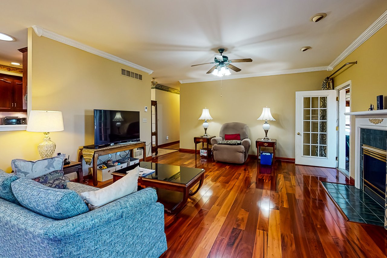 1771 Rhine Place