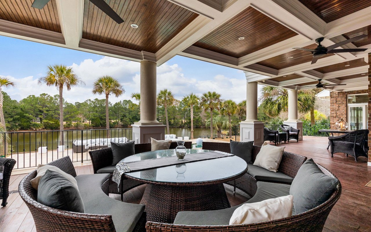 Creating the Perfect Outdoor Dining Space