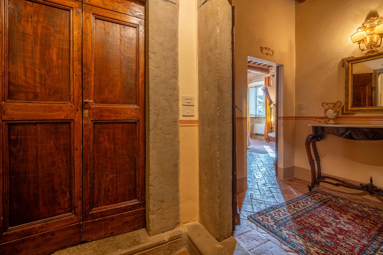 VILLA MECENATE