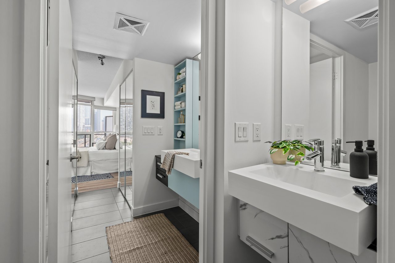 38 Dan Leckie Way 1208