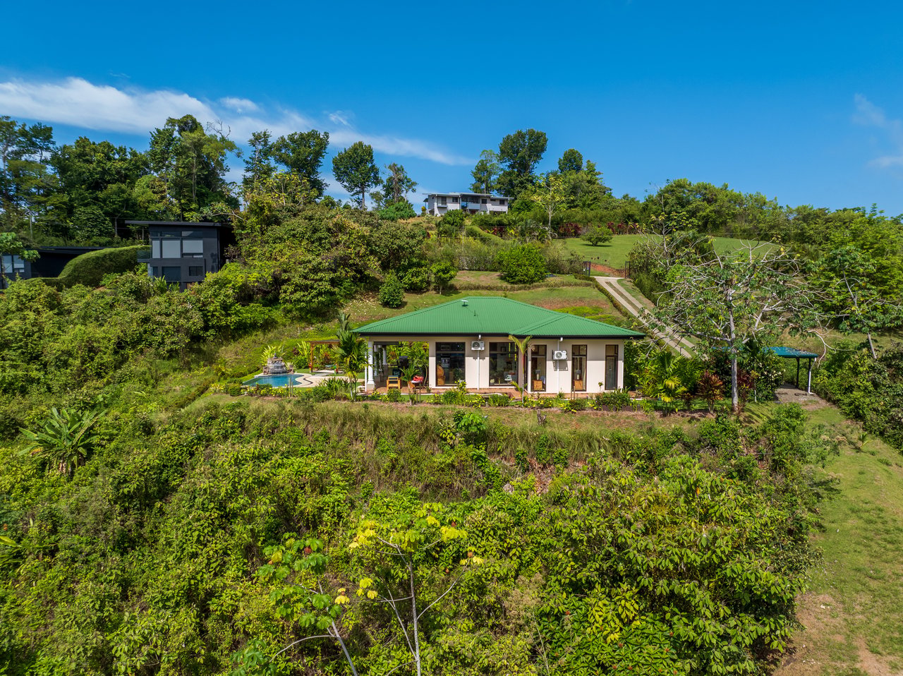 Luxury Ocean View Home with Infinity Pool in Hills of Portalon – Move-In Ready