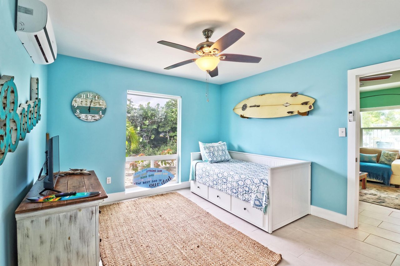 714-Surf Shack Beach Villas  