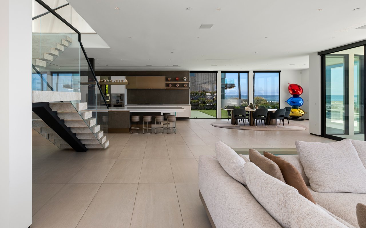 31100 Broad Beach Rd