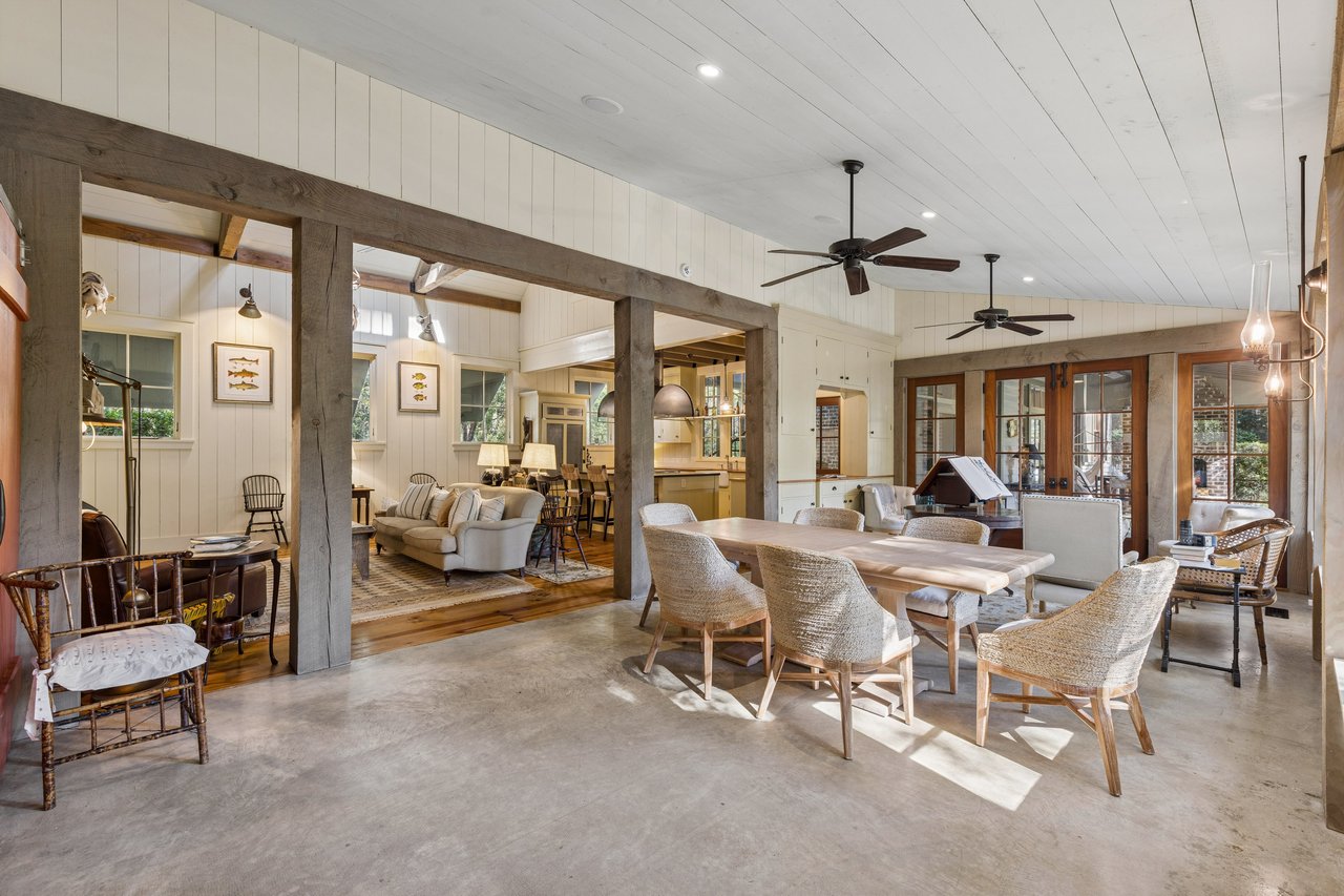 13 Barksdale Lane