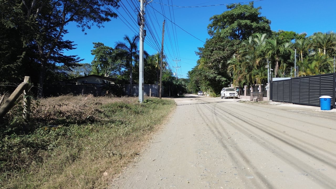 SURFSIDE LOT WITH WATER METER 