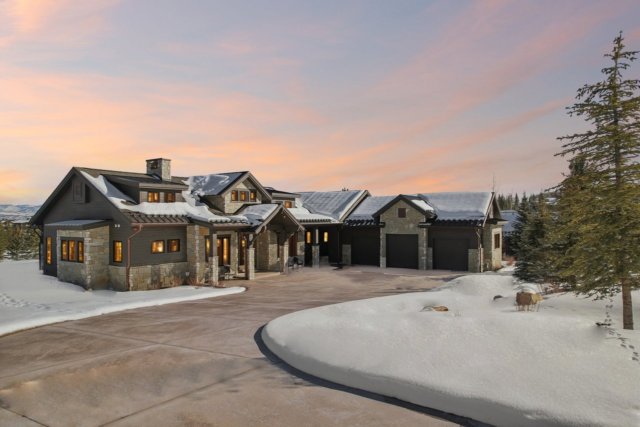7242 Lupine Dr