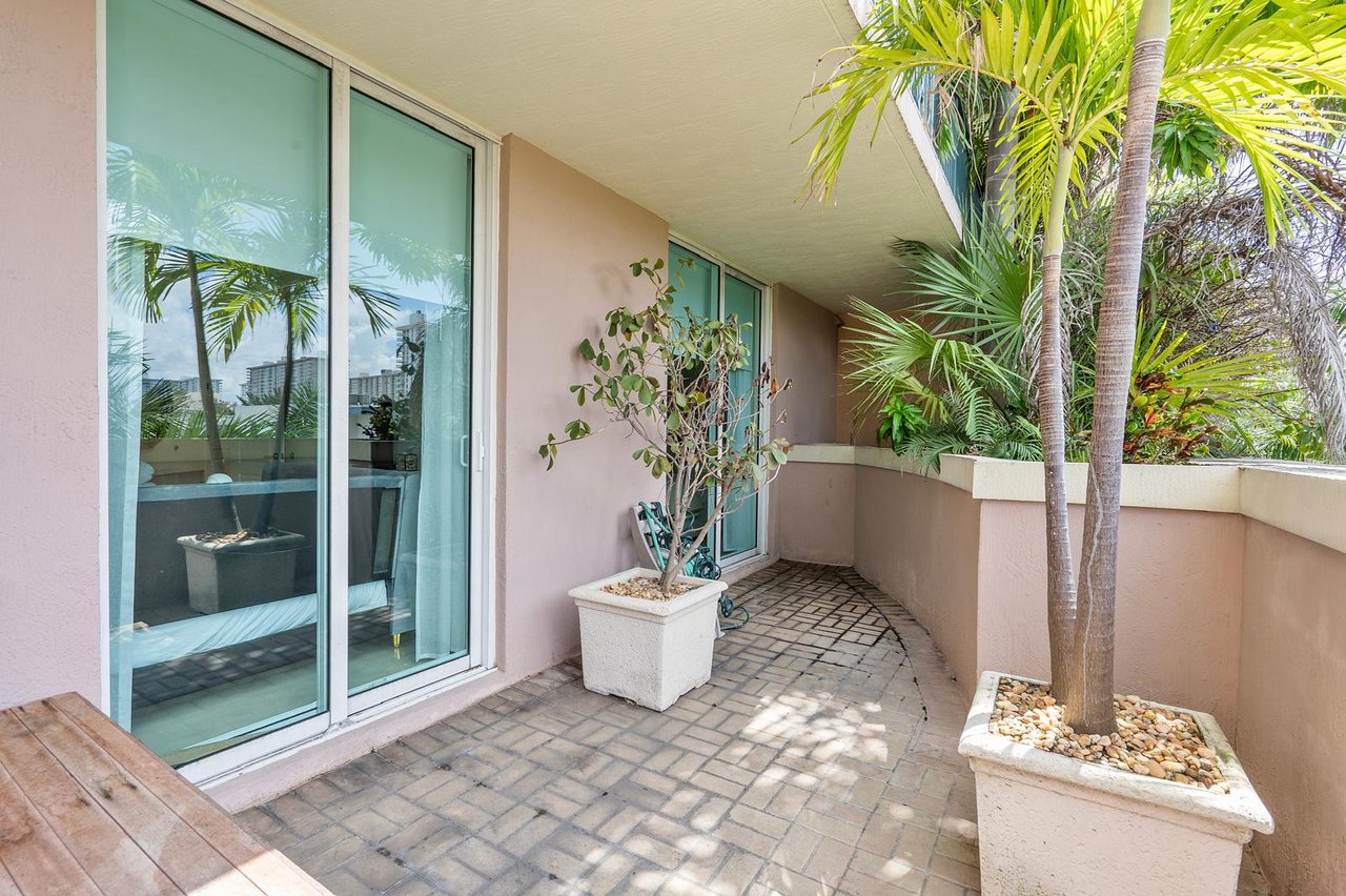 King David Short-Term Rental | Prime Location