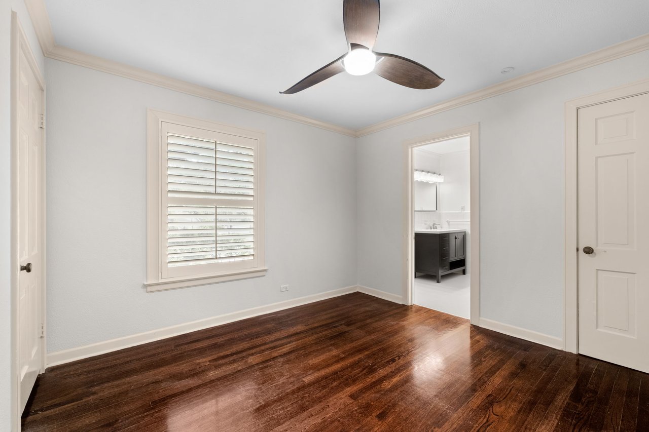 Luxury Property in Olmos Park