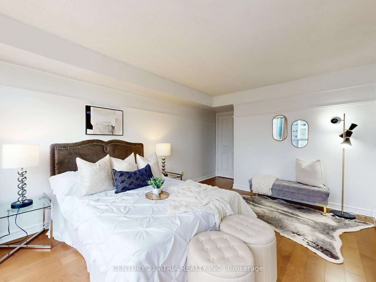 WILLOWDALE PENTHOUSE 