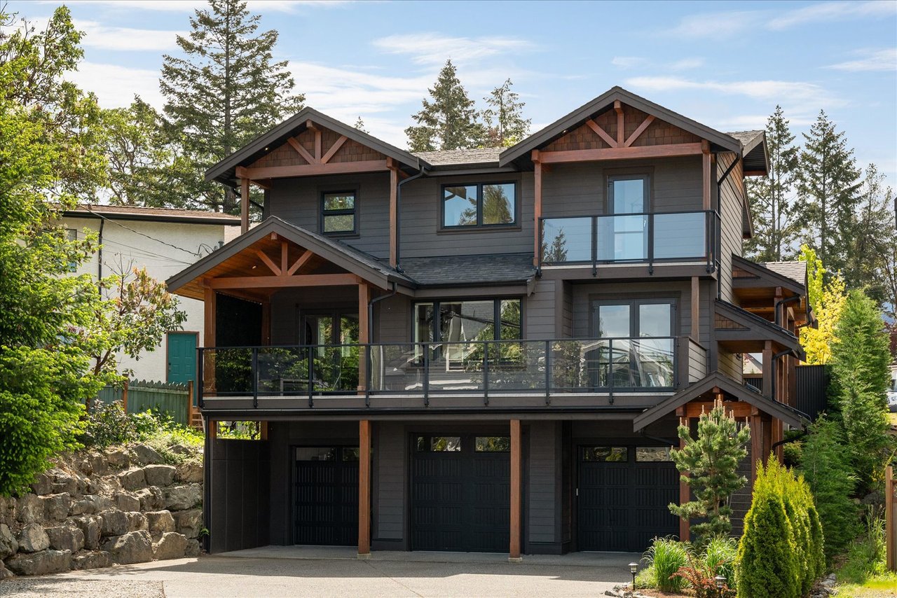 1285 College Drive