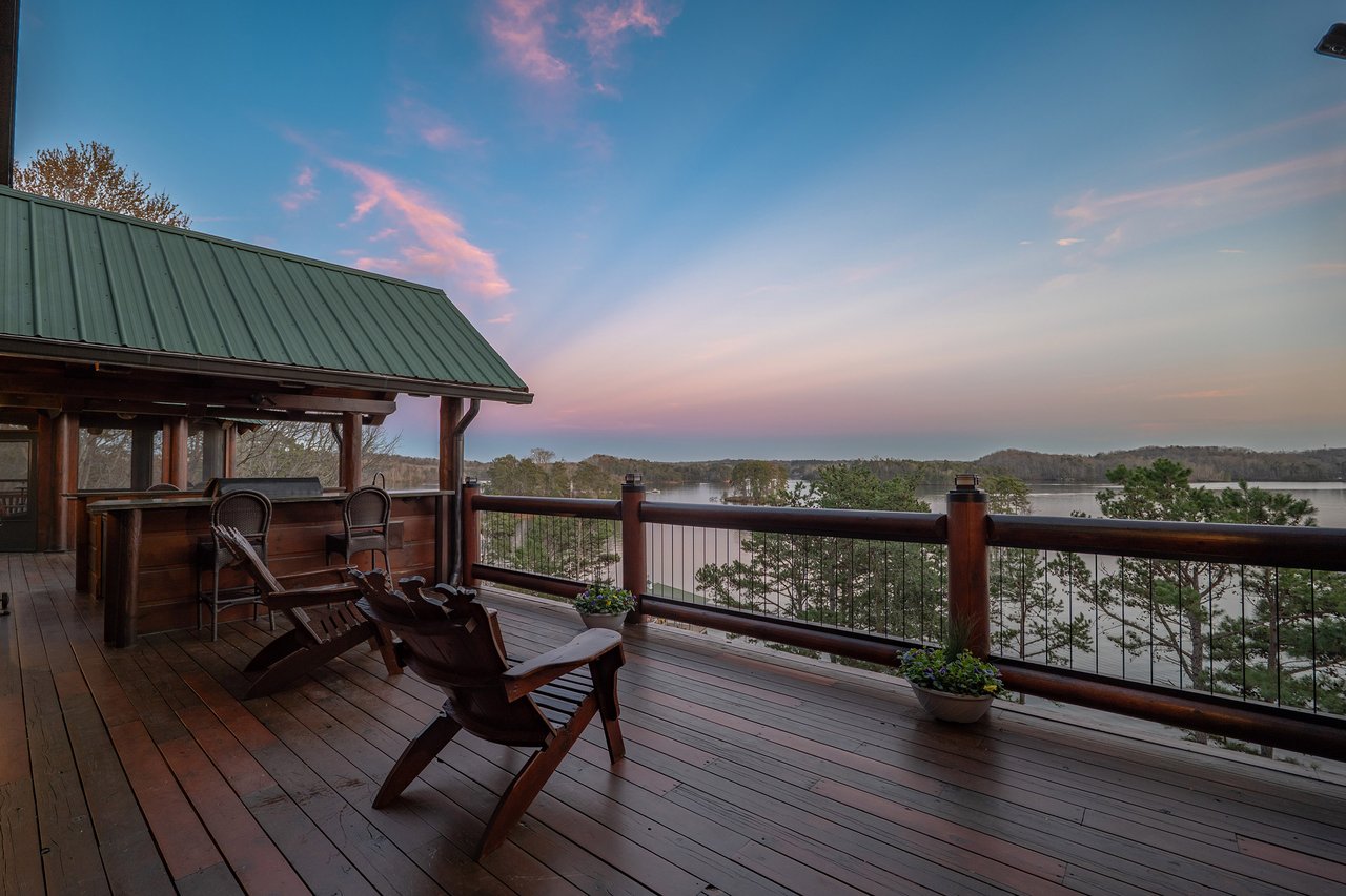 3406 Thunder Point
