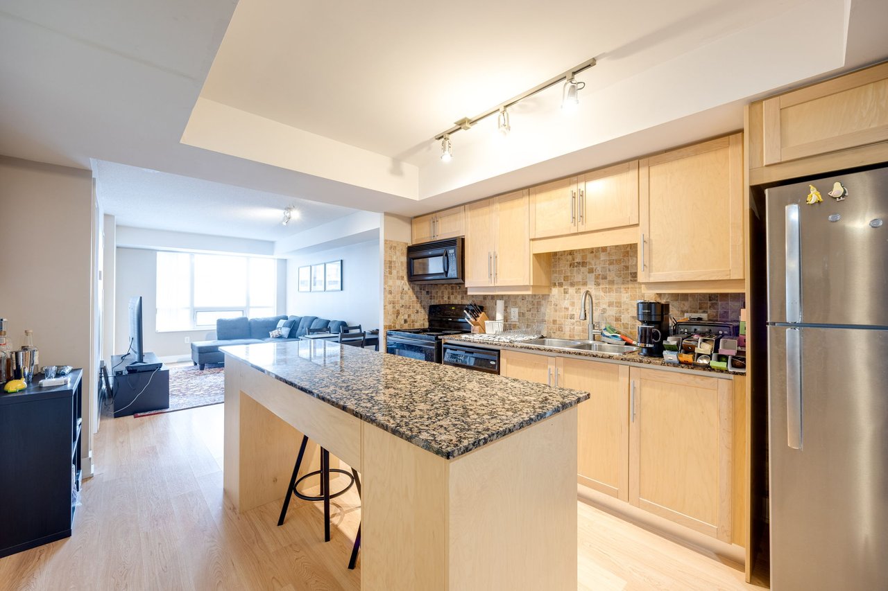 20 Blue Jays Way Unit 1705